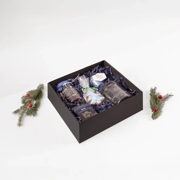 Zestaw prezentowy Elegancja w Czerni z herbatą Earl Grey, aronią w czekoladzie, konfiturą i miodem w czarnym pudełku